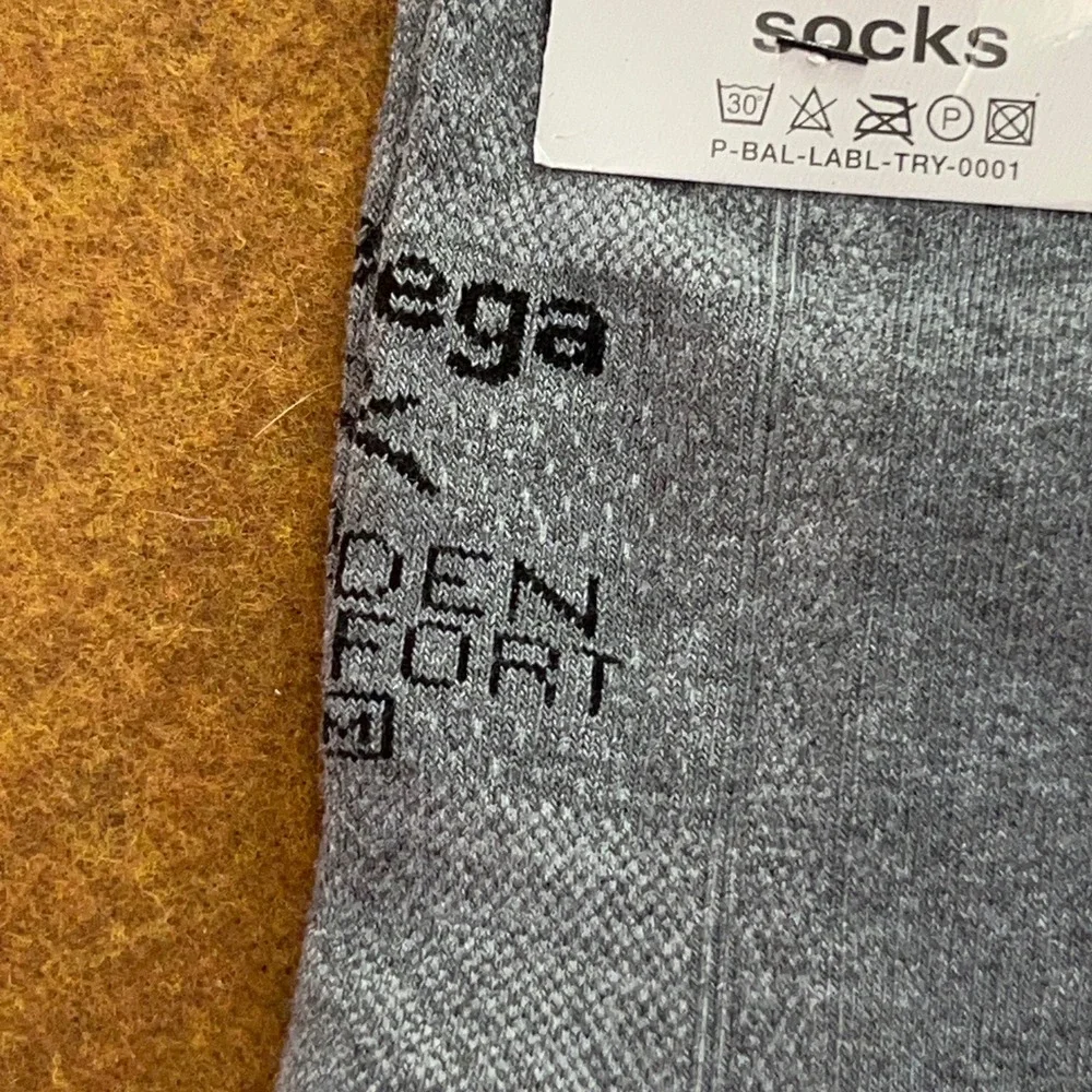 Balega Unisex Medium Grey Hidden Comfort No Show Running Socks NWT